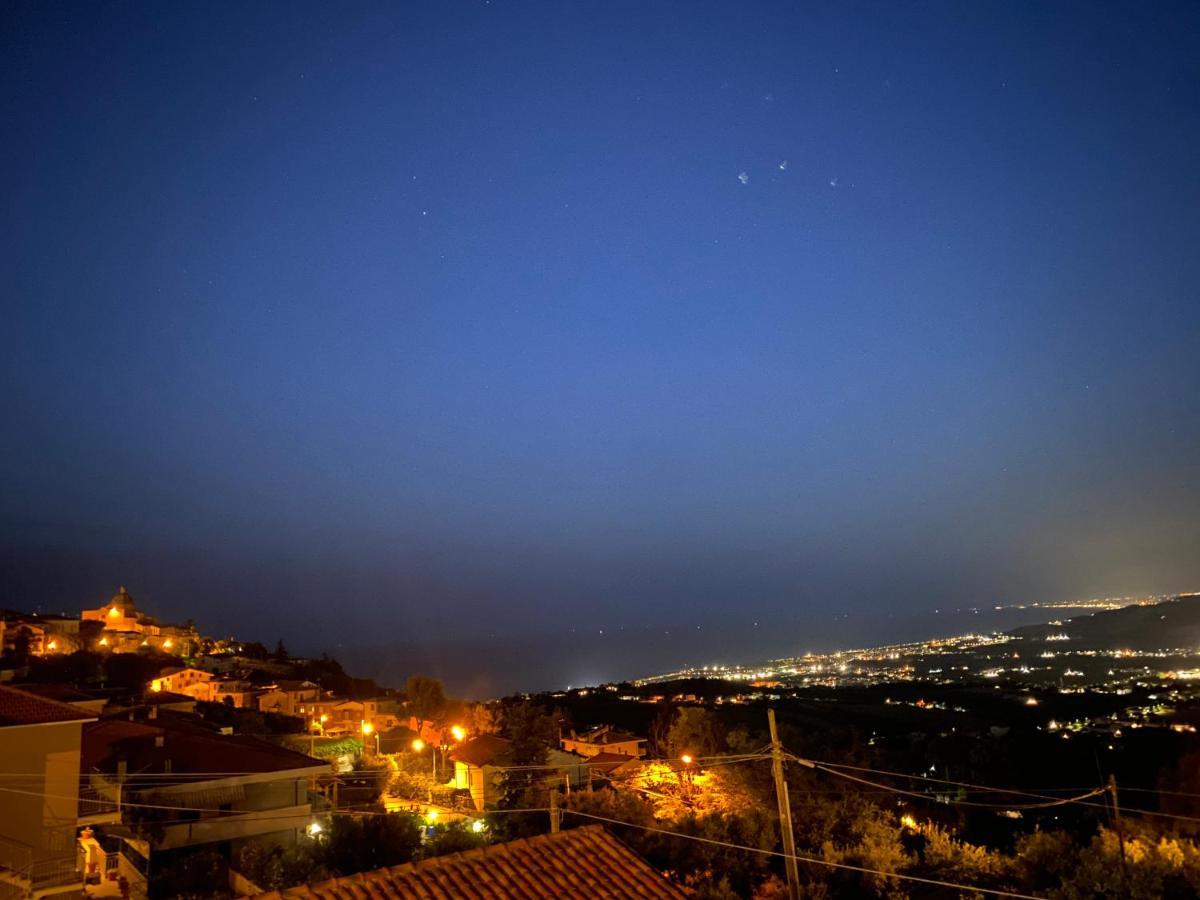 Seta Luxury Appartement Roseto Degli Abruzzi Buitenkant foto
