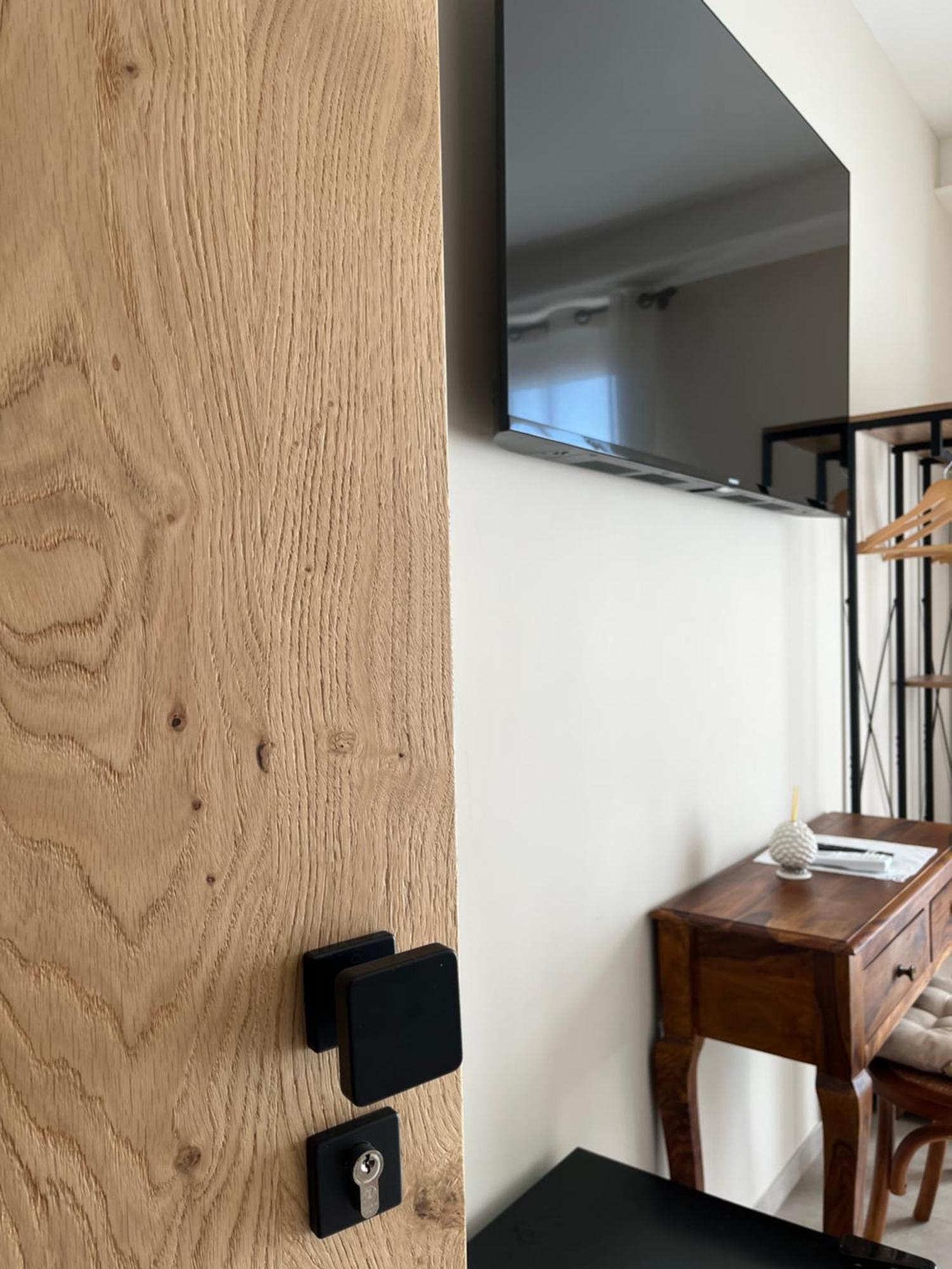 Seta Luxury Appartement Roseto Degli Abruzzi Buitenkant foto