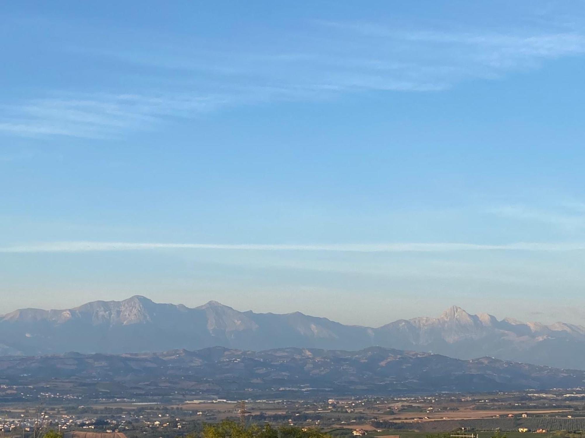 Seta Luxury Appartement Roseto Degli Abruzzi Buitenkant foto
