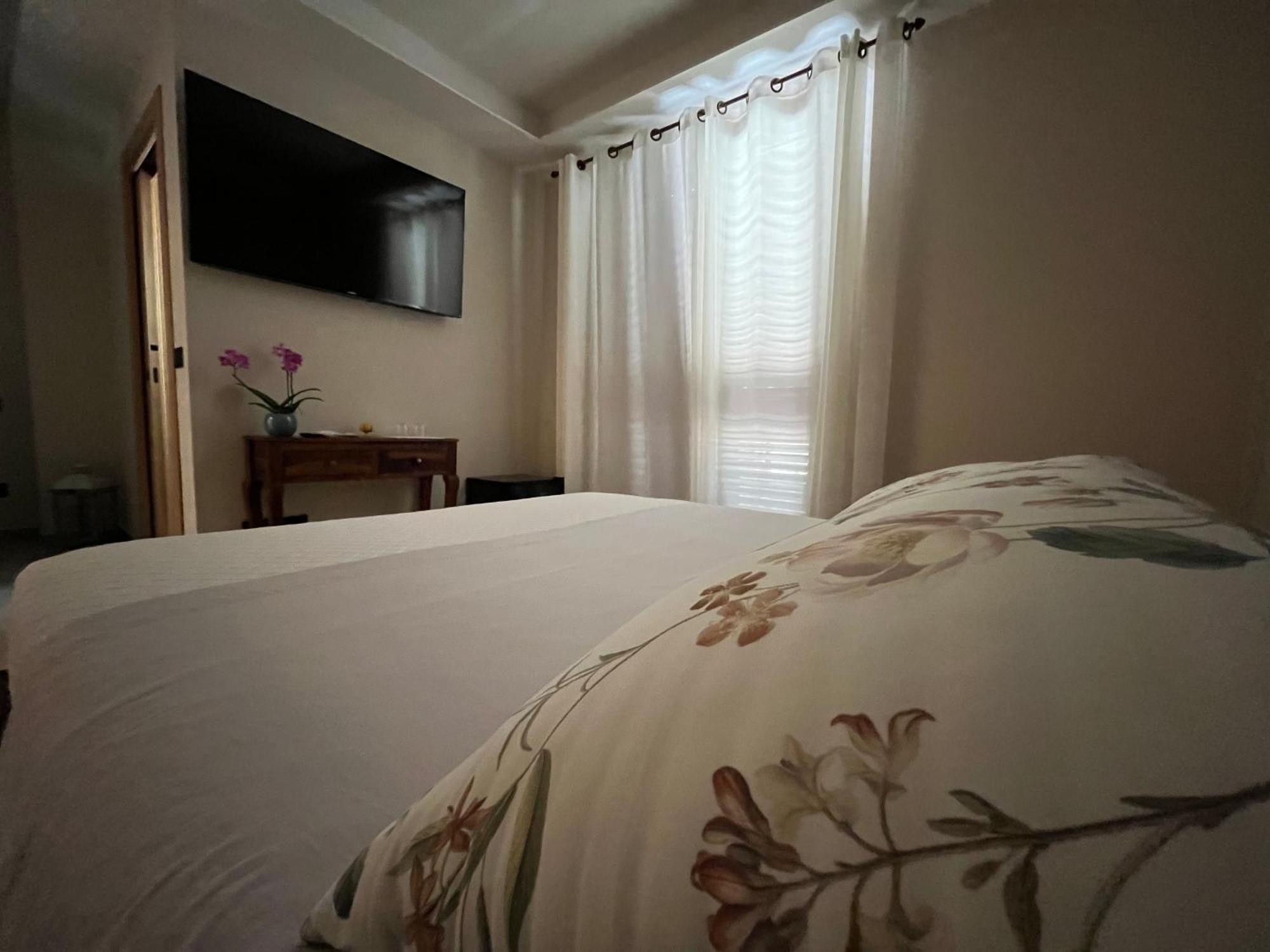 Seta Luxury Appartement Roseto Degli Abruzzi Buitenkant foto