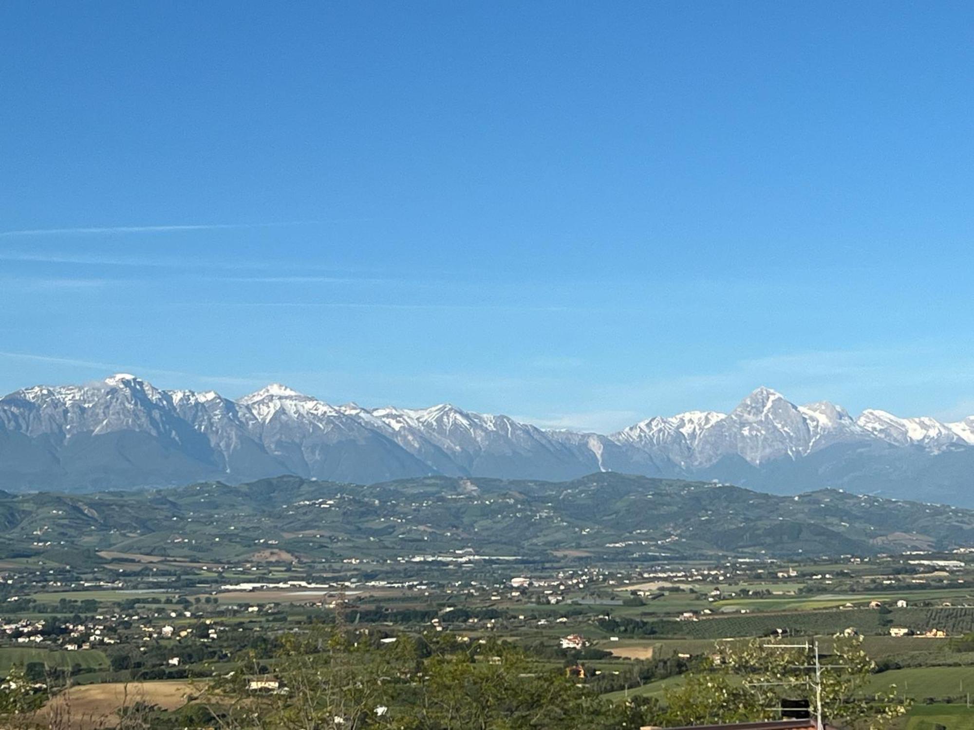 Seta Luxury Appartement Roseto Degli Abruzzi Buitenkant foto